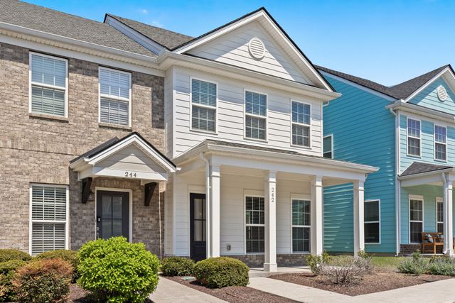 242 Mansfield Dr, Gallatin, TN 37066