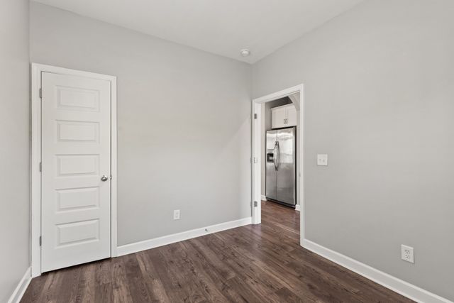 242 Mansfield Dr, Gallatin, TN 37066