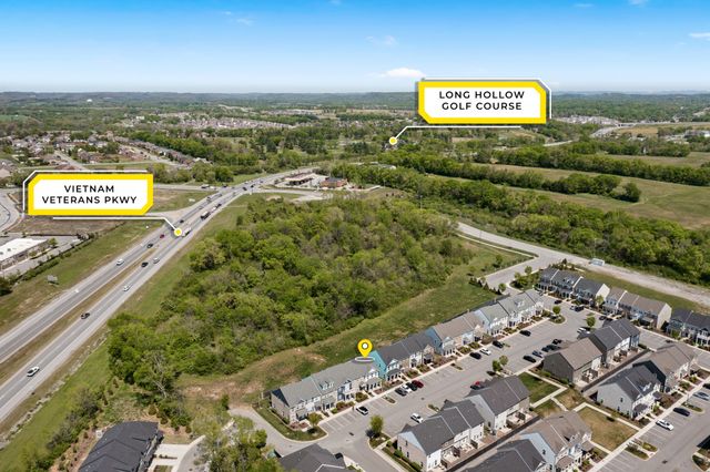 242 Mansfield Dr, Gallatin, TN 37066