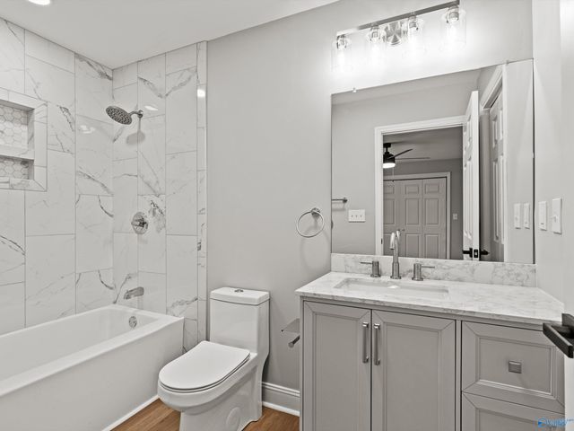 611 SE Cedar Cove Road, Hartselle, AL 35640