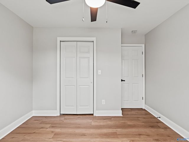 611 SE Cedar Cove Road, Hartselle, AL 35640