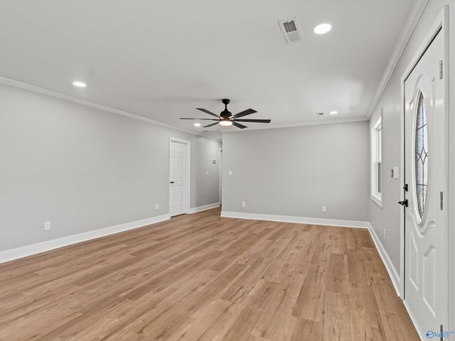 611 SE Cedar Cove Road, Hartselle, AL 35640