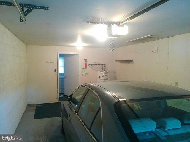 16 W HALE ST, Lewistown, PA 17044