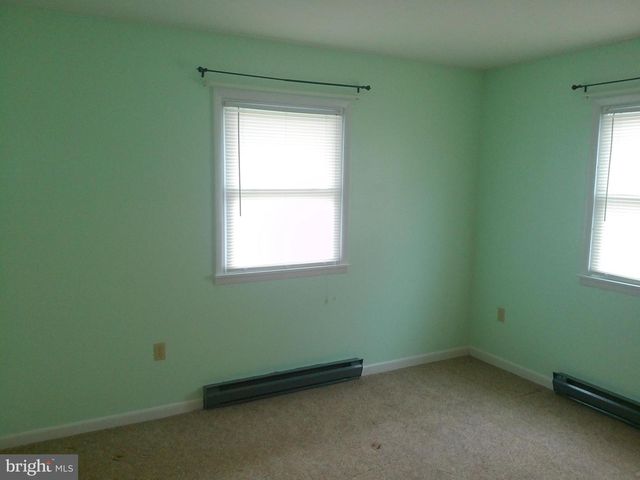 16 W HALE ST, Lewistown, PA 17044