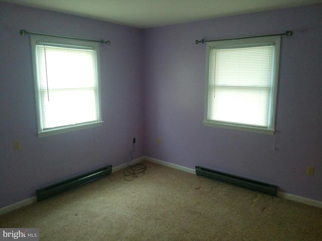 16 W HALE ST, Lewistown, PA 17044