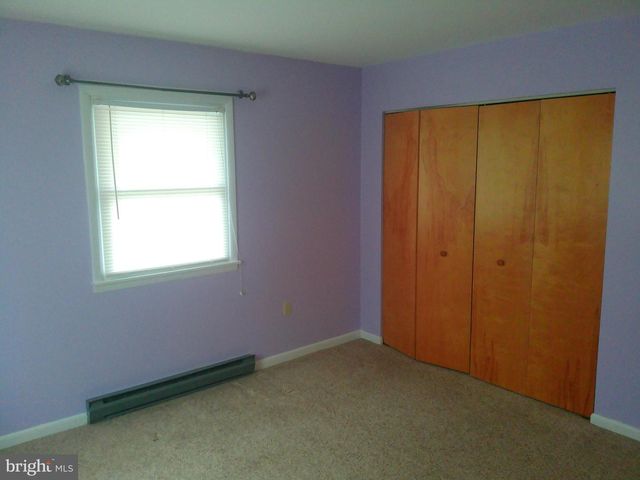 16 W HALE ST, Lewistown, PA 17044