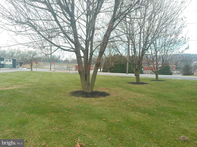 16 W HALE ST, Lewistown, PA 17044