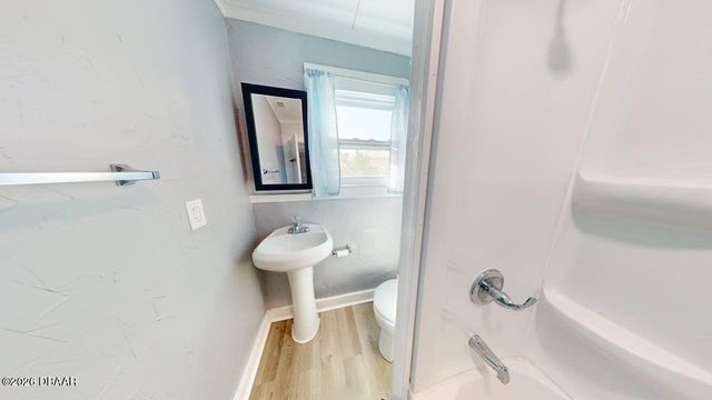 829 N Oleander Avenue, Holly Hill, FL 32117