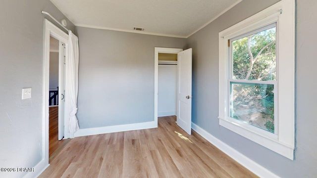 829 N Oleander Avenue, Holly Hill, FL 32117