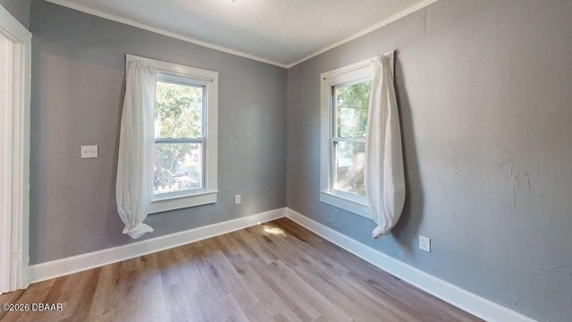 829 N Oleander Avenue, Holly Hill, FL 32117