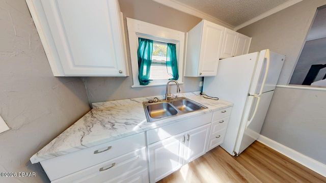 829 N Oleander Avenue, Holly Hill, FL 32117