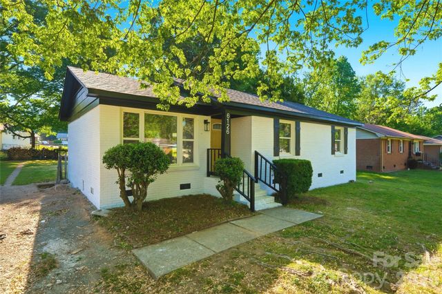 6126 Amberly Lane, Charlotte, NC 28213