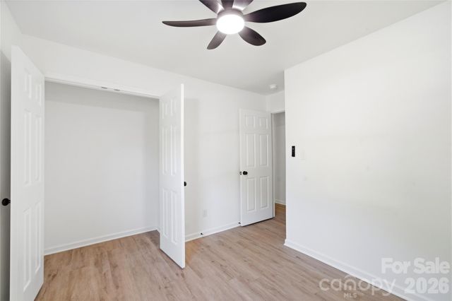 6126 Amberly Lane, Charlotte, NC 28213