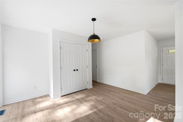 6126 Amberly Lane, Charlotte, NC 28213