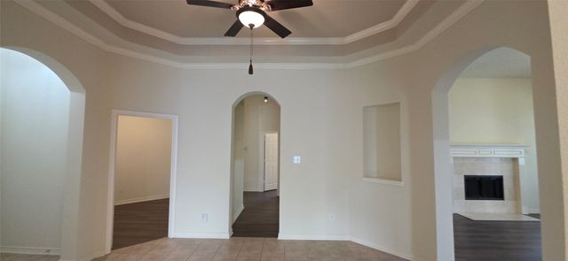 1019 Manchester Drive, Mansfield, TX 76063