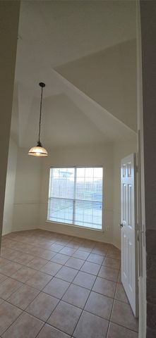 1019 Manchester Drive, Mansfield, TX 76063