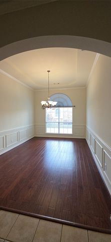 1019 Manchester Drive, Mansfield, TX 76063