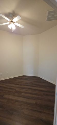 1019 Manchester Drive, Mansfield, TX 76063