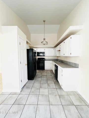 12369 TIERRA APACHE Drive, El Paso, TX 79938