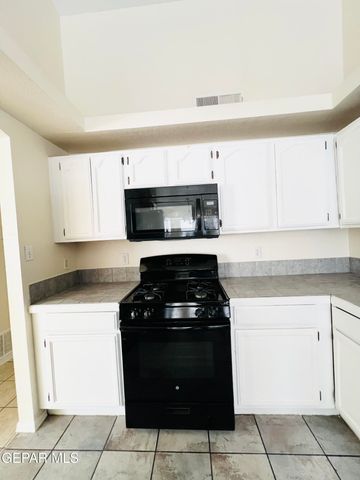 12369 TIERRA APACHE Drive, El Paso, TX 79938