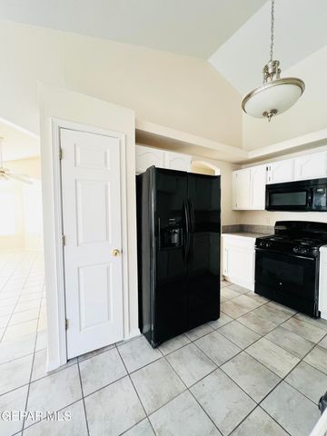 12369 TIERRA APACHE Drive, El Paso, TX 79938