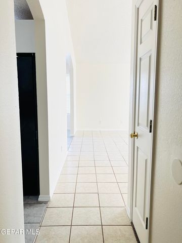 12369 TIERRA APACHE Drive, El Paso, TX 79938