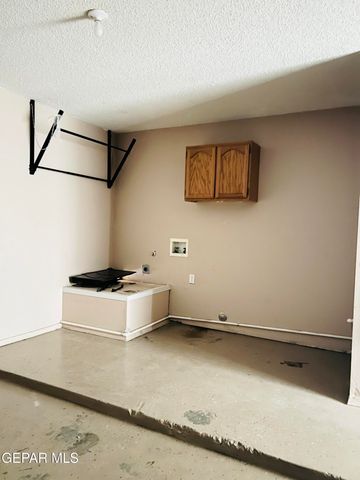 12369 TIERRA APACHE Drive, El Paso, TX 79938