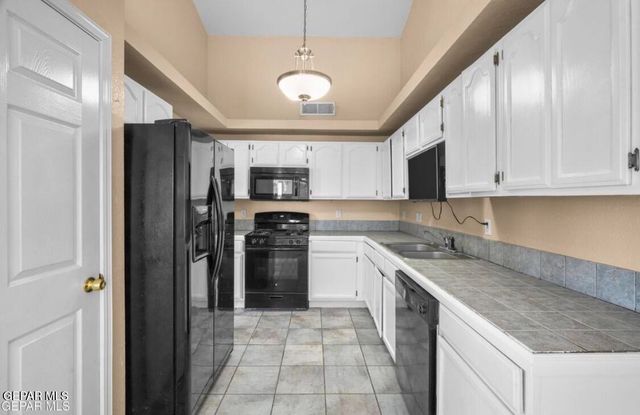 12369 TIERRA APACHE Drive, El Paso, TX 79938