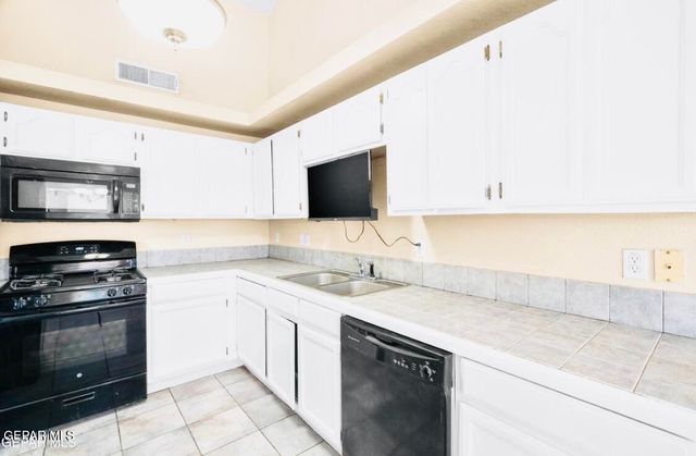 12369 TIERRA APACHE Drive, El Paso, TX 79938