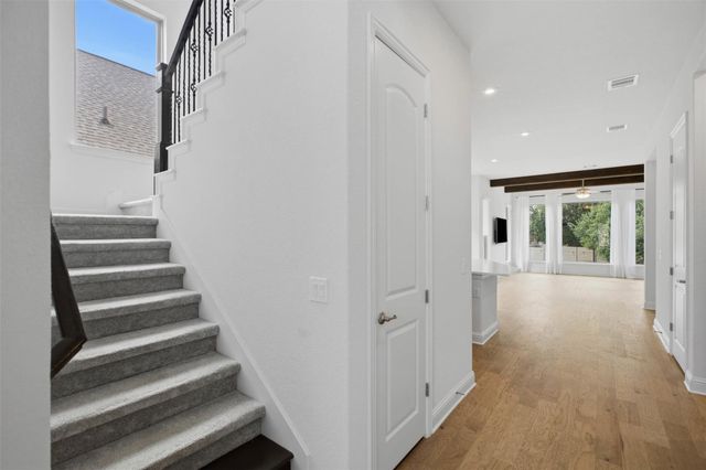 213 Diamondback DR, Georgetown, TX 78628