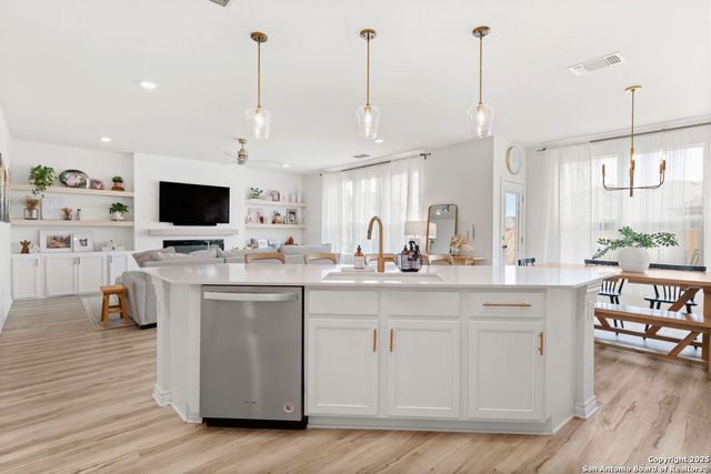 4552 Klein Meadows, New Braunfels, TX 78130