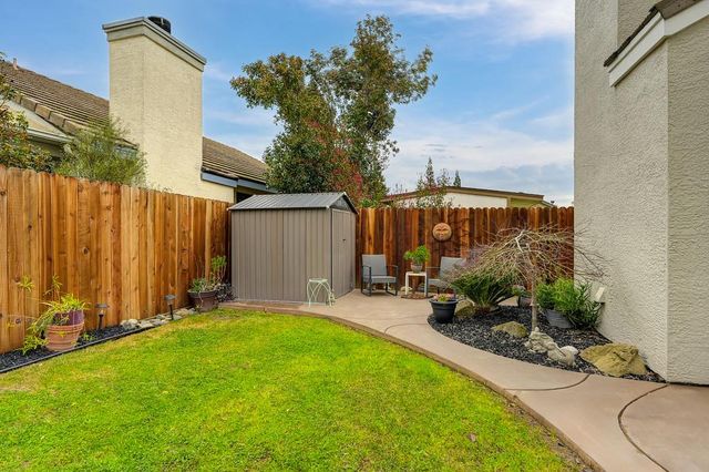 7109 Cedar Garden Ct, Citrus Heights, CA 95621