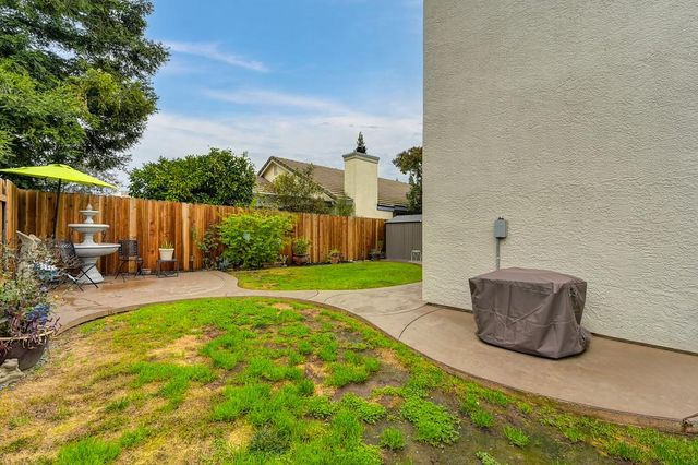 7109 Cedar Garden Ct, Citrus Heights, CA 95621