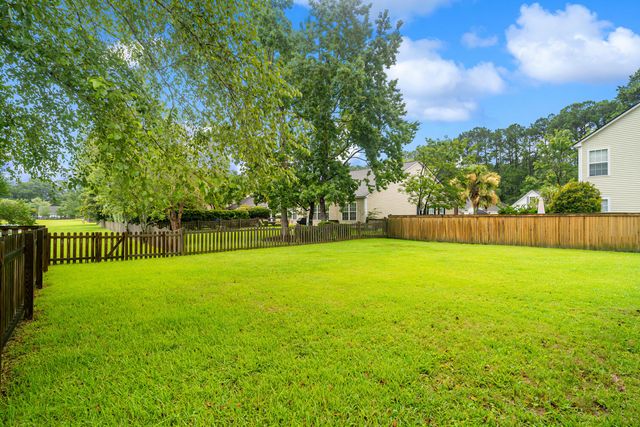 1417 Wellesley Circle, Mount Pleasant, SC 29466