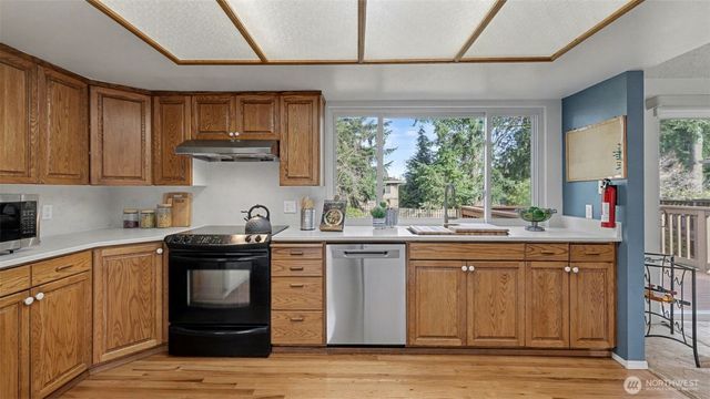 16012 SE 172nd Place, Renton, WA 98058