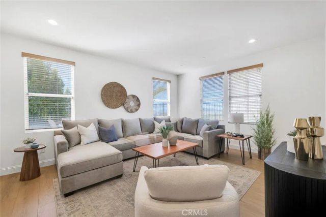 10641 N Lost Trail Avenue, Shadow Hills, CA 91040