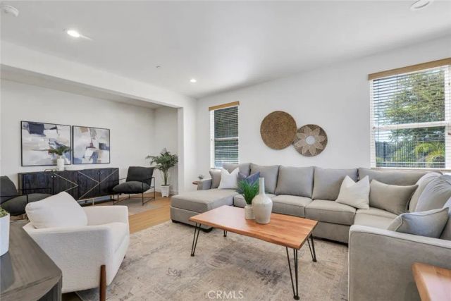 10641 N Lost Trail Avenue, Shadow Hills, CA 91040