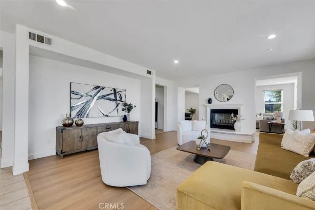 10641 N Lost Trail Avenue, Shadow Hills, CA 91040