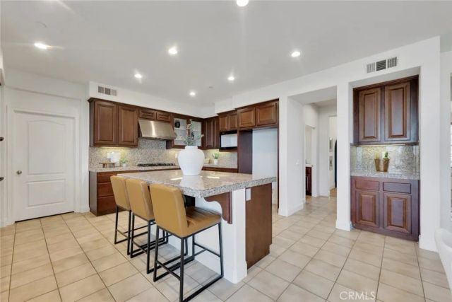 10641 N Lost Trail Avenue, Shadow Hills, CA 91040