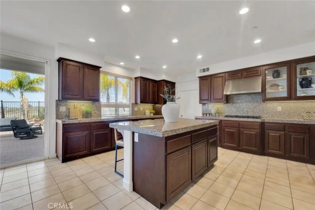 10641 N Lost Trail Avenue, Shadow Hills, CA 91040