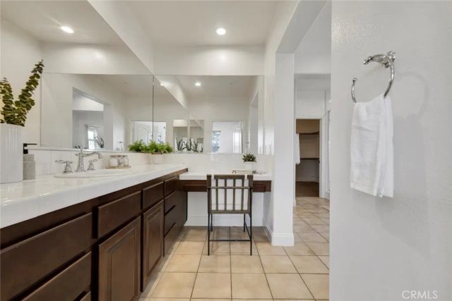 10641 N Lost Trail Avenue, Shadow Hills, CA 91040