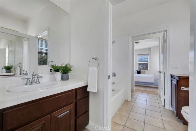 10641 N Lost Trail Avenue, Shadow Hills, CA 91040