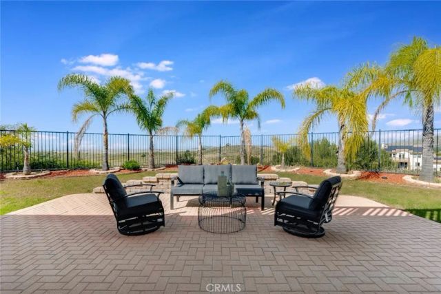 10641 N Lost Trail Avenue, Shadow Hills, CA 91040