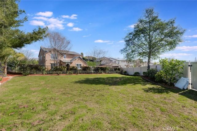 10641 N Lost Trail Avenue, Shadow Hills, CA 91040