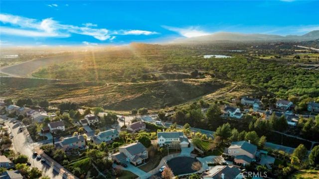 10641 N Lost Trail Avenue, Shadow Hills, CA 91040