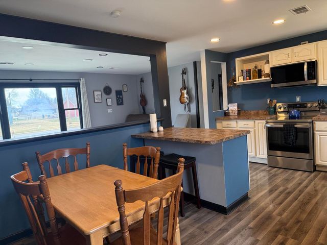 133 E Pine Street, Wheatfield, IN 46392