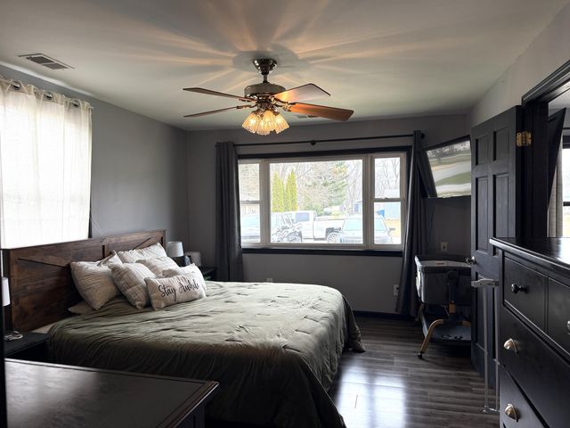 133 E Pine Street, Wheatfield, IN 46392