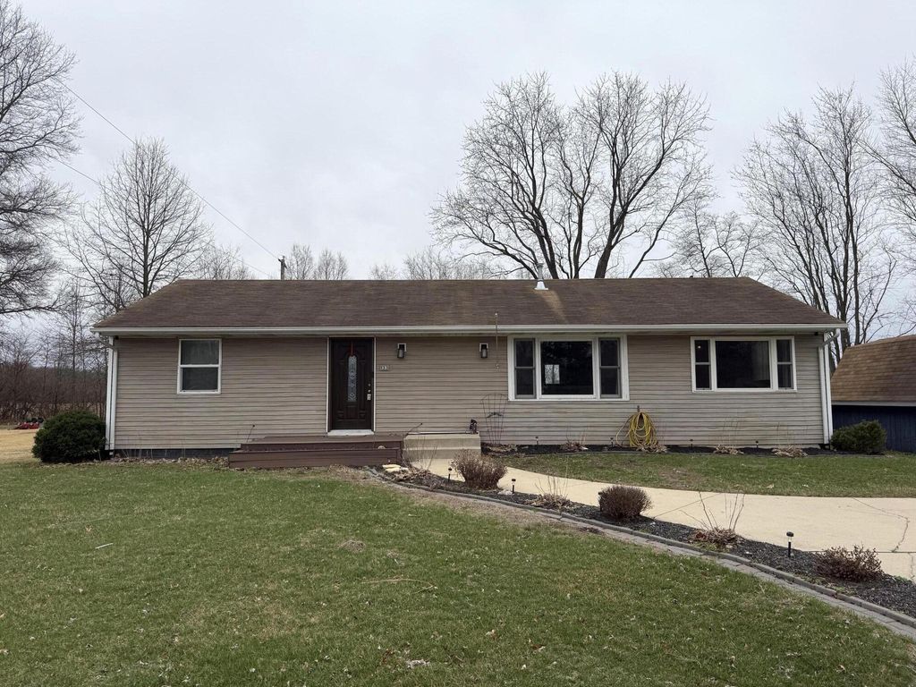 133 E Pine Street, Wheatfield, IN 46392