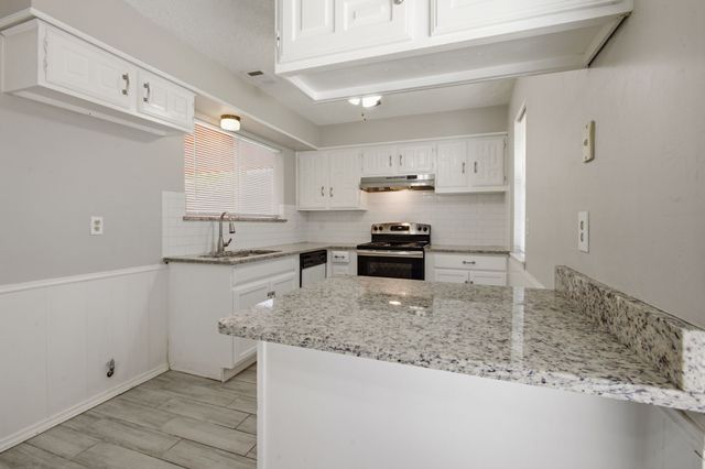 7306 Ridgeview Drive, Rowlett, TX 75089