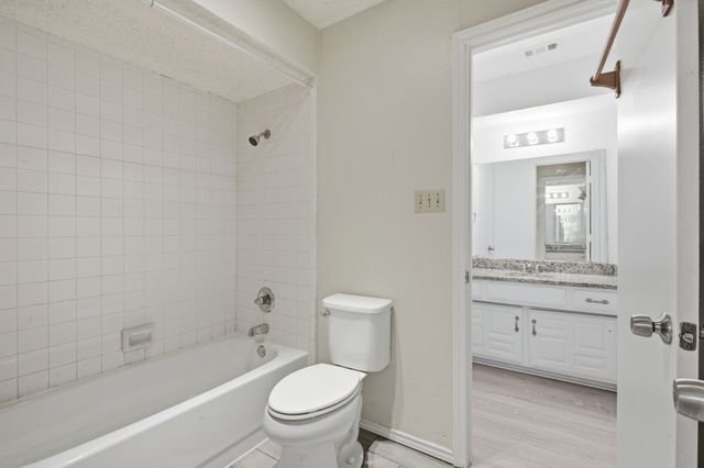 7306 Ridgeview Drive, Rowlett, TX 75089